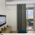 Pretty Kaonet Apartman
